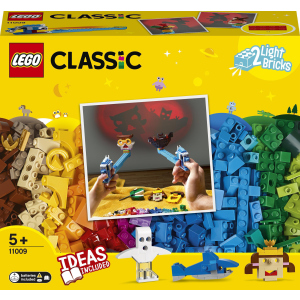 Конструктор LEGO Classic Кубики та ліхтарики 441 деталь (11009)